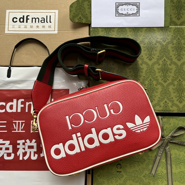 グッチバッグ正面デザイン